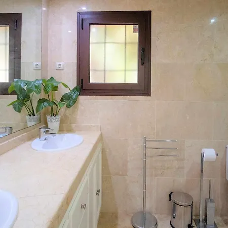 Bougainvillea Bay Apartment *